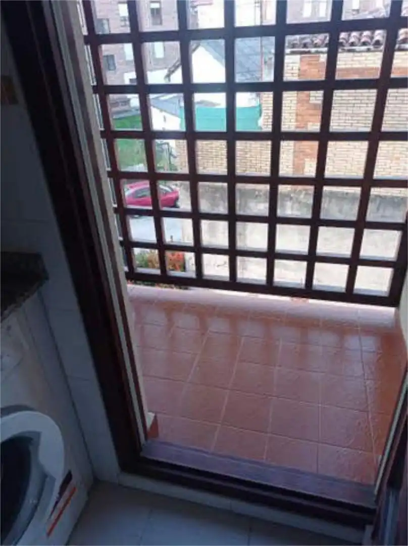 Piso en Santiago de Cartes - Foto 4