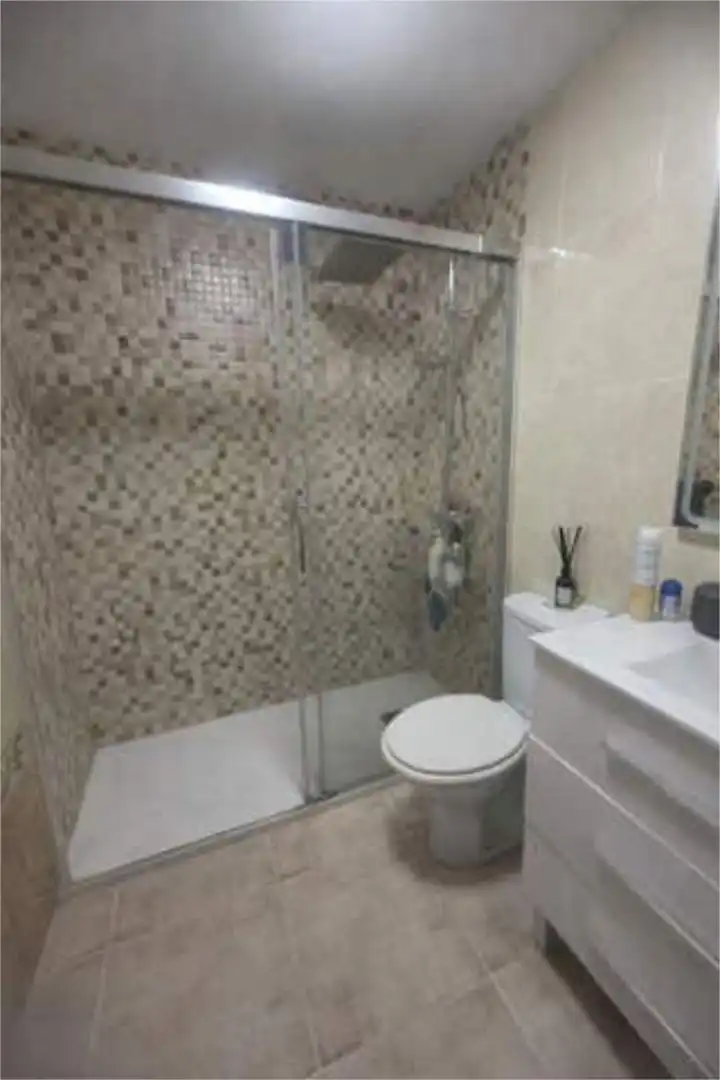 Piso en Las Rosas - Foto 2