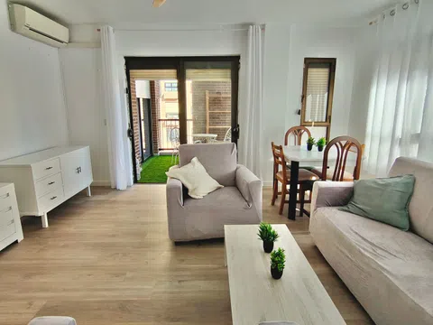 Piso en calle Pablo Neruda, 3