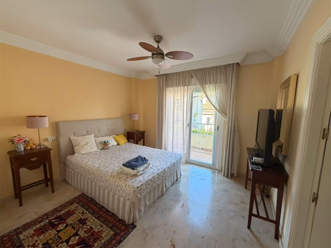 Casa adosada en  Calle los Limoneros 5 - Foto 4