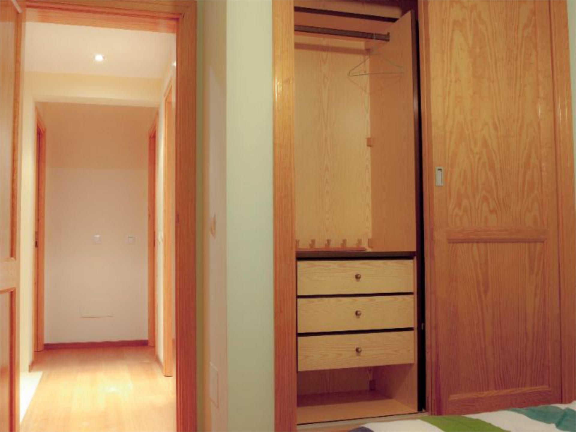 Casa adosada en  Carrer de la Cadernera 2 - Foto 4