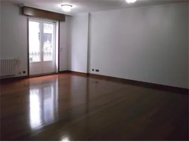 Piso en  Rúa Rosalía de Castro 33 - Foto 2