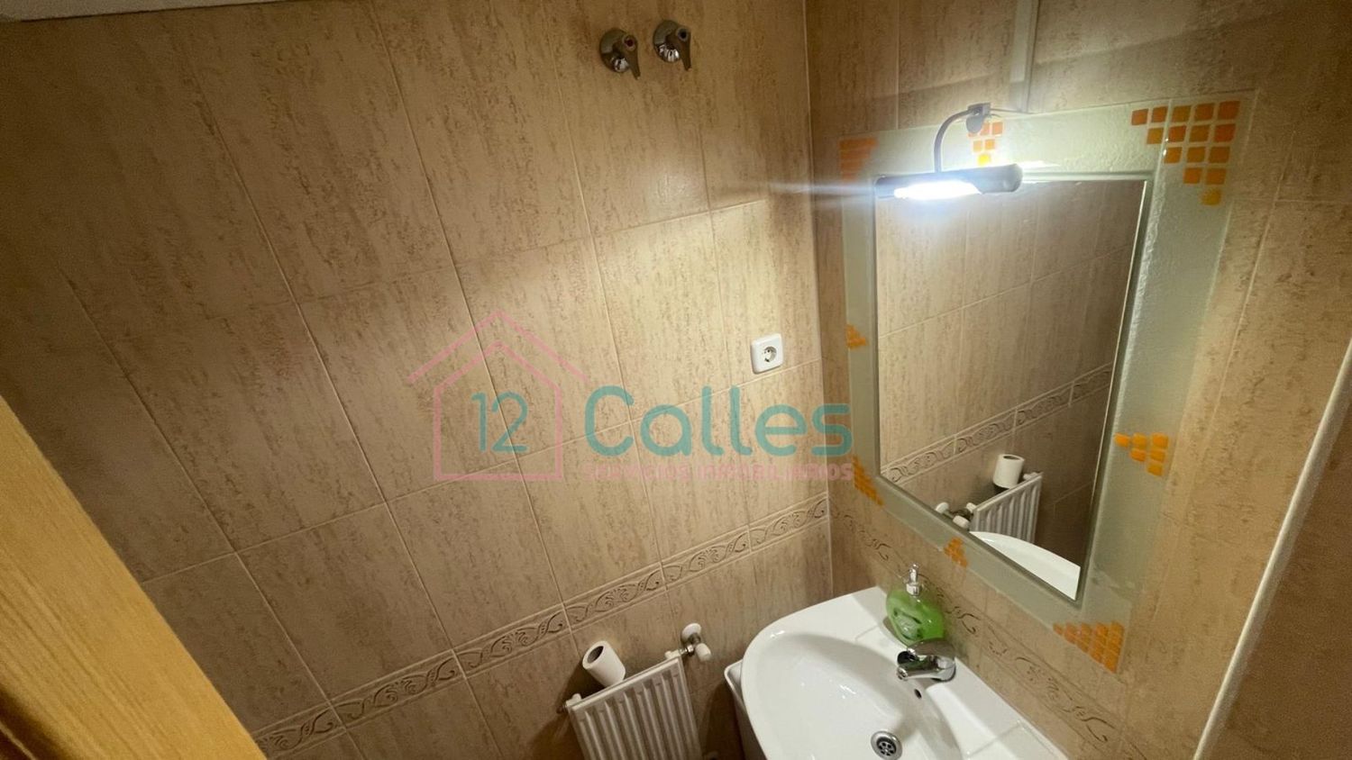 Chalet adosado en Calle Alhambra de Granada s/n, Nuevo Aranjuez-Ciudad de las Artes - Foto 8