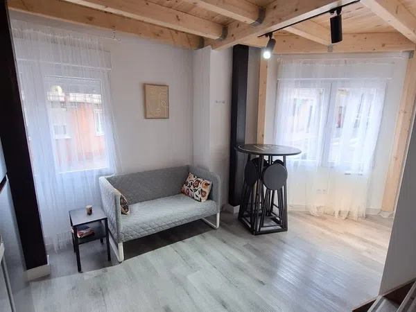 Piso en calle Hervás, 5