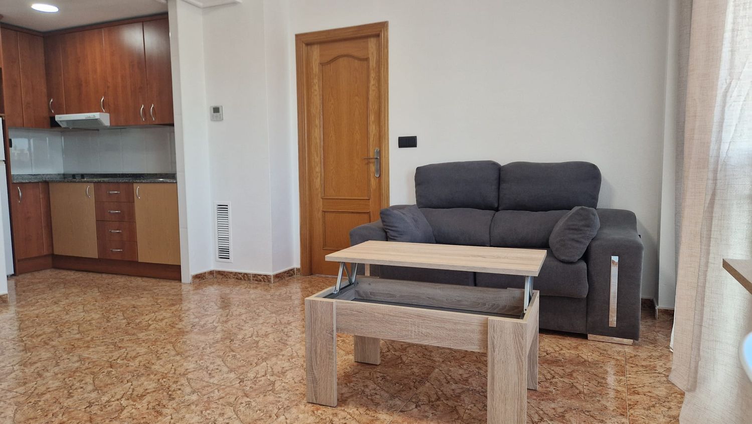 Piso en avenida Don Juan de Borbon, 3 - Foto 6