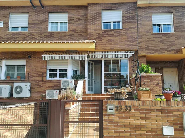 Chalet adosado en Calle de Homero, 33 - Foto 3