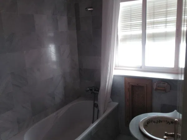 Piso en avenida de la Raza, 3 - Foto 2