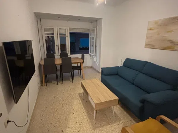 Piso en calle Carlos Arniches, 7