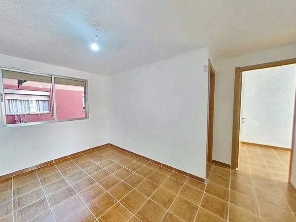 Piso en Barrio Palomeras sureste