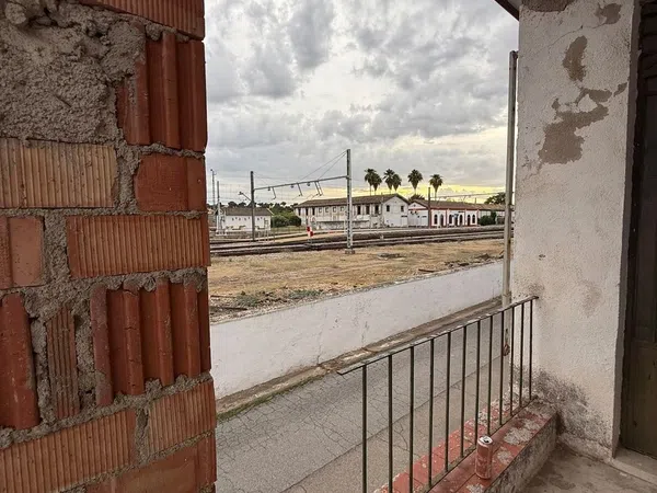 Chalet adosado en Avenida de la Libertad, 9 - Foto 4
