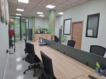 Oficina en  Carrer de Valencia 13 - Foto 2