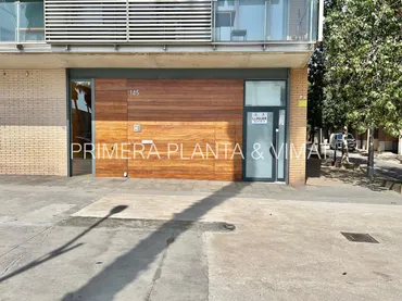 Local comercial en Mataró - Foto 4