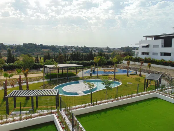 Piso en calle Pico Alcazaba, 15 - Foto 2