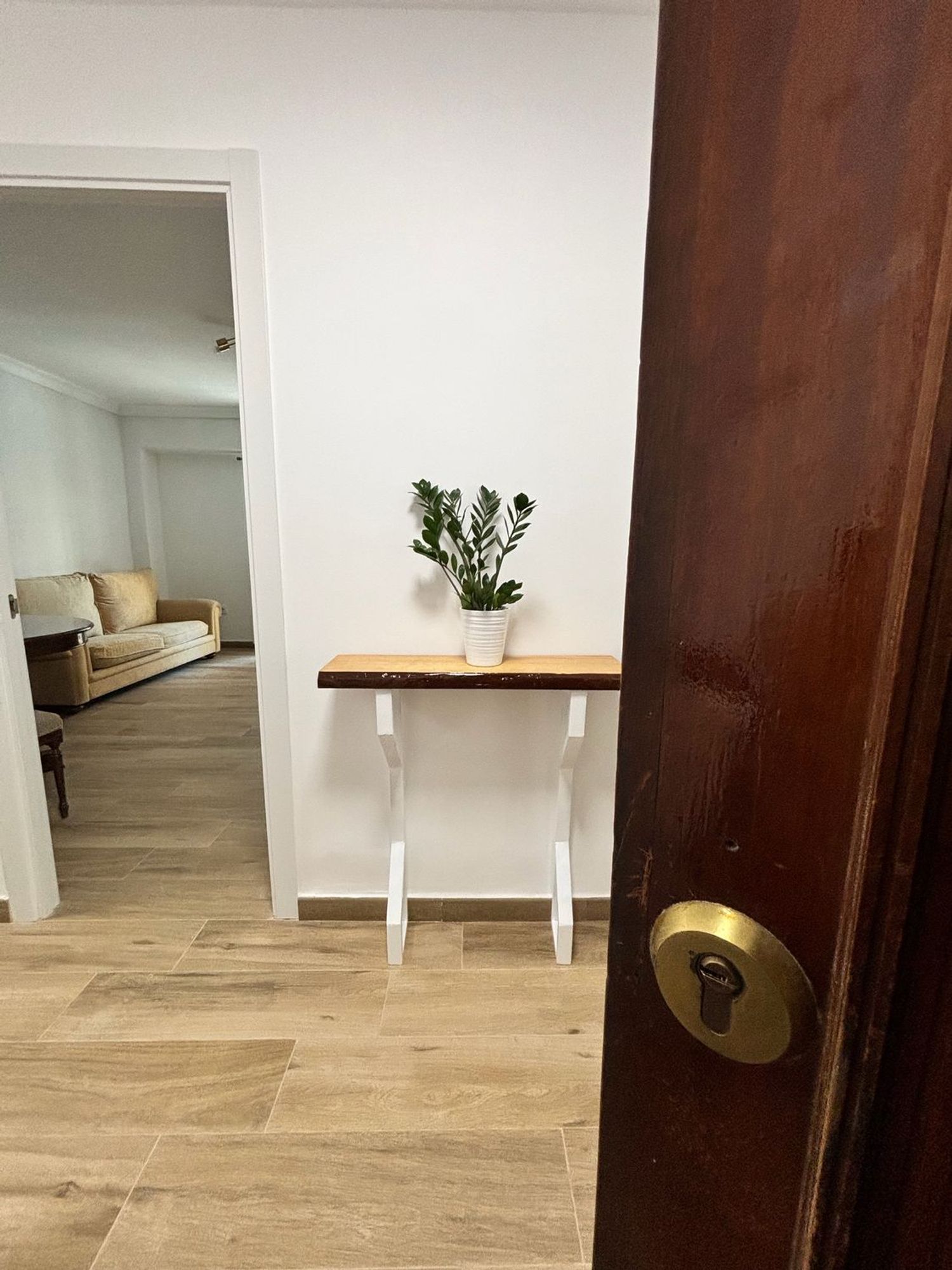 Piso en ronda Norte, 7