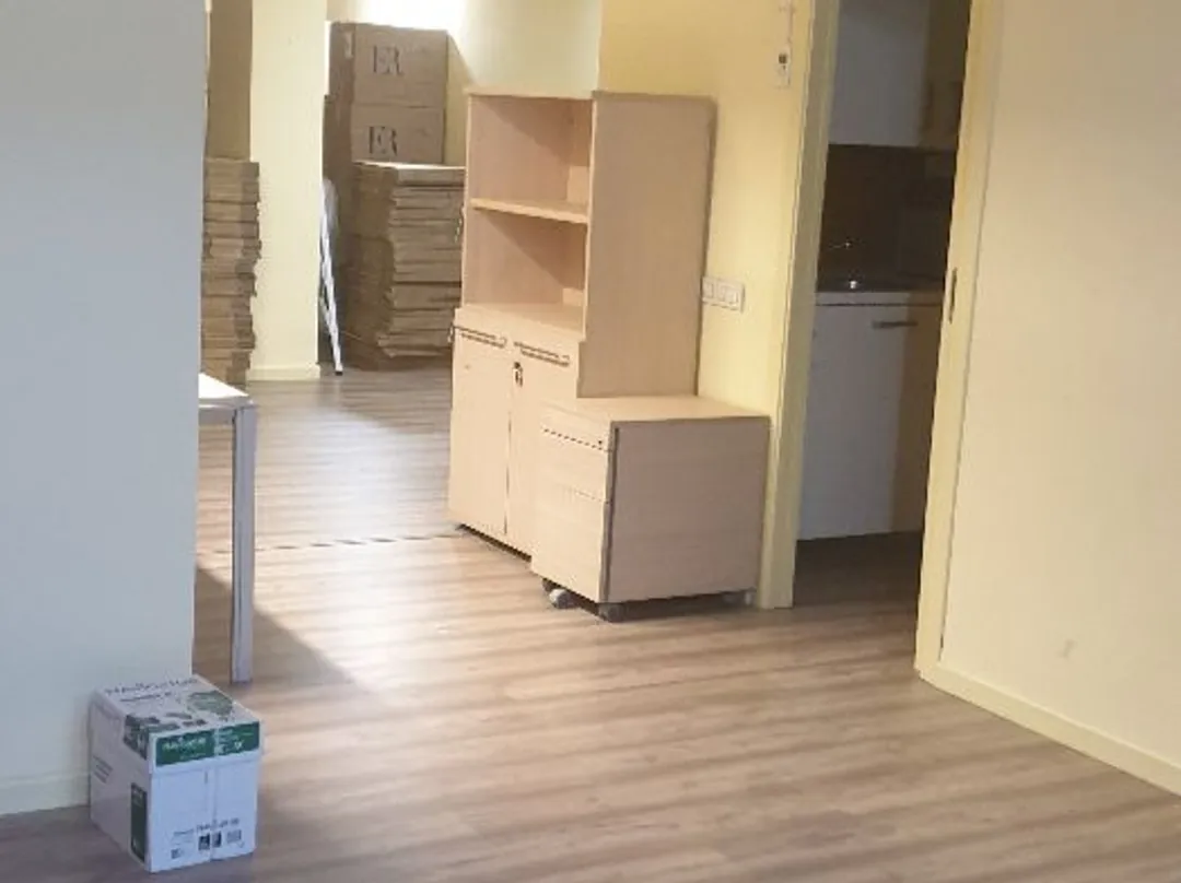 Local comercial en  Carrer d'Antoni Gaudí 10 - Foto 9