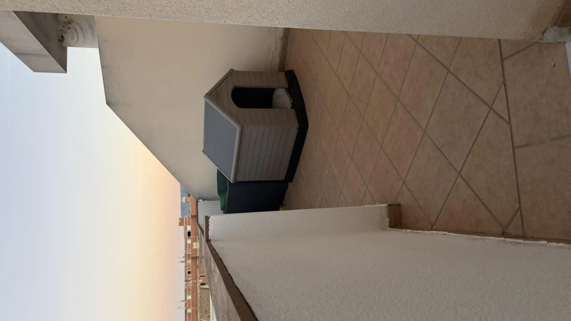 Piso en  Calle Maestro Adolfo Diaz 13 - Foto 9