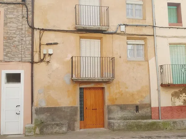 Casa de pueblo en Plaza Ramon Martí, 8 - Foto 1