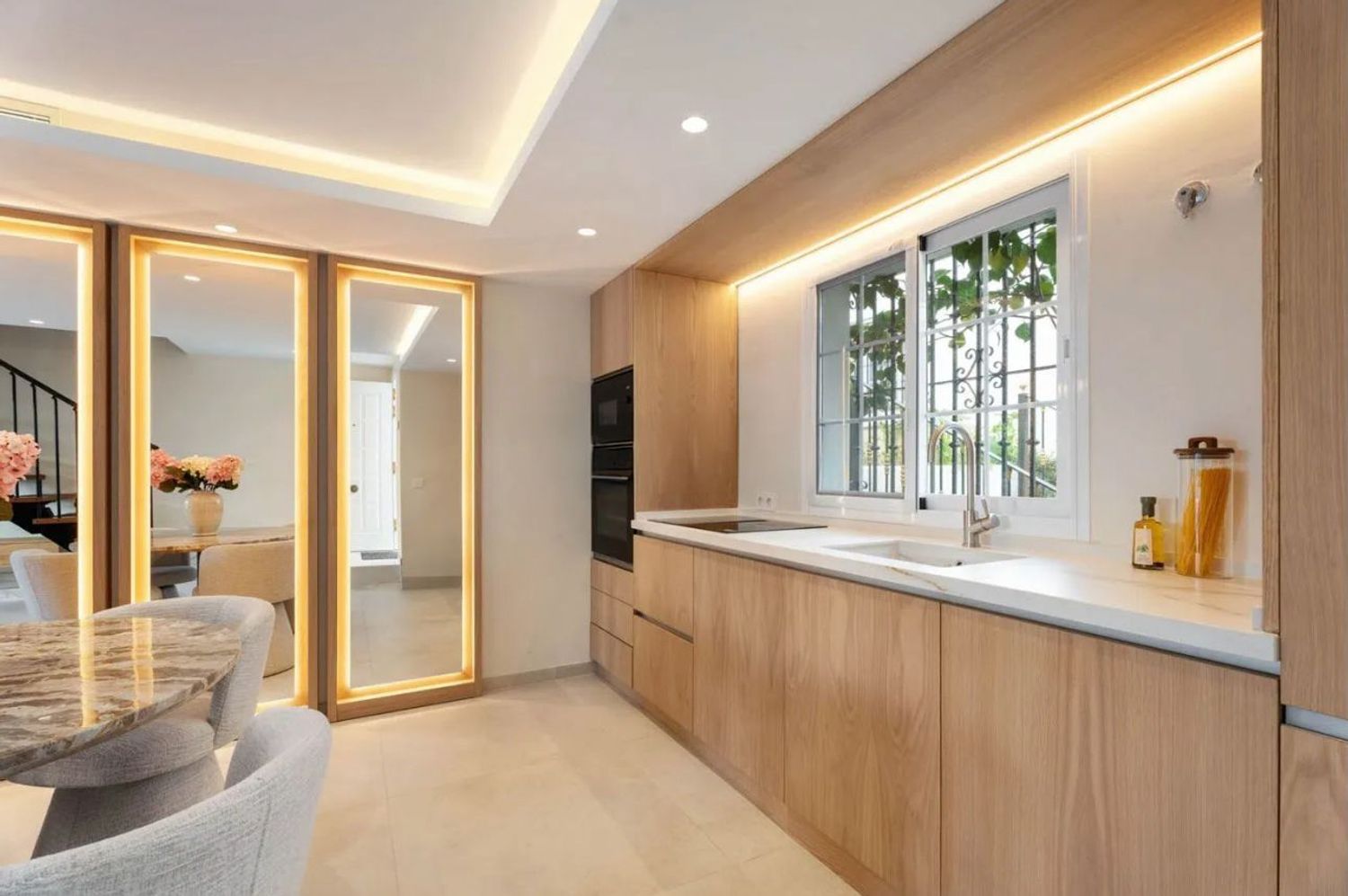 Chalet adosado en calle Cecilia Böhl de Faber, 3 - Foto 8