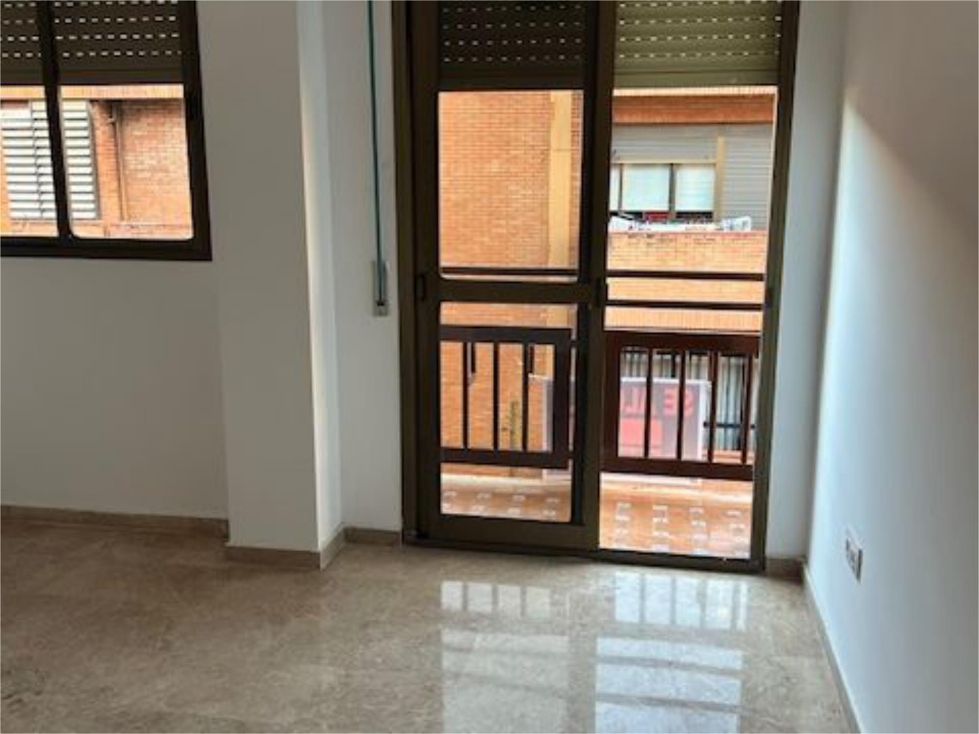 Piso en  Calle Carlos de Cepeda 3 - Foto 3