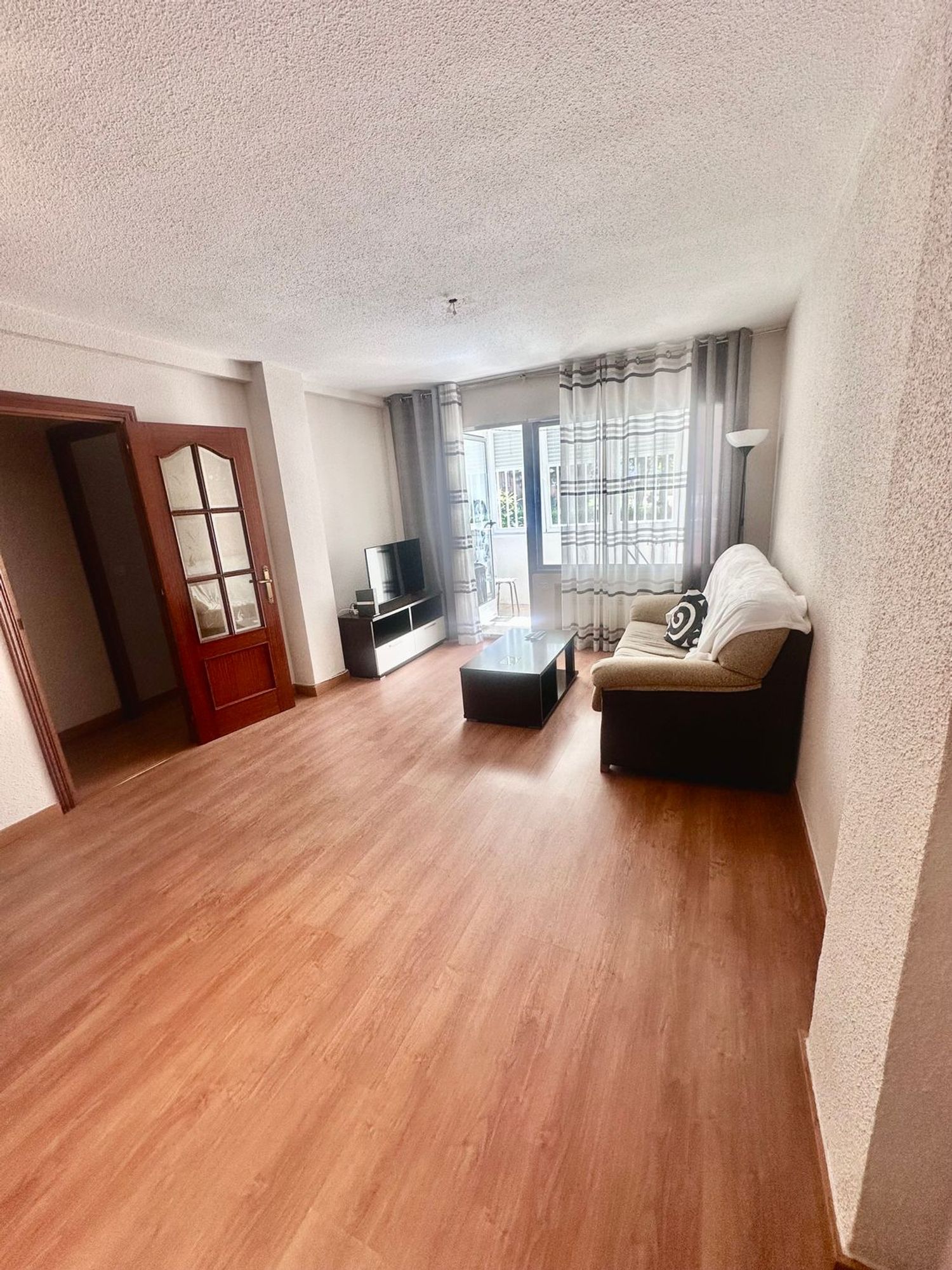 Piso en venta en Avenida Carlos V, 47 - Foto 3