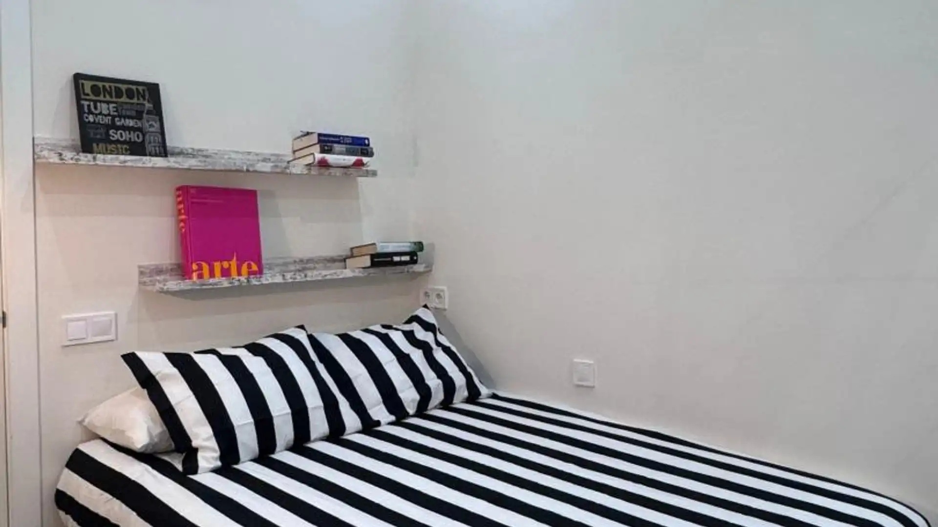 Piso en  Calle del Bastero 8 - Foto 8