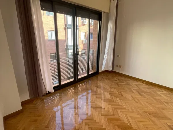 Piso en calle de Tarragona, 24