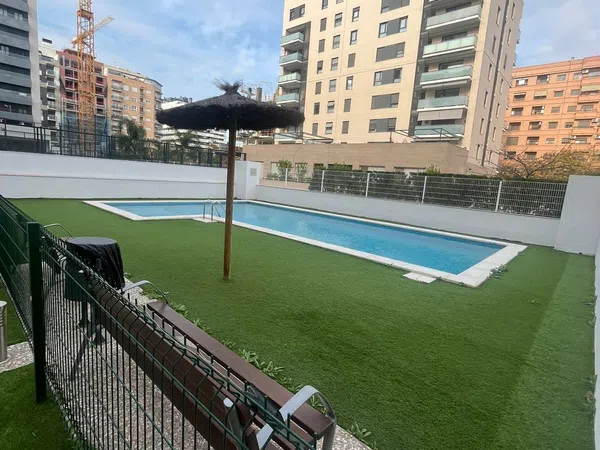 Piso en calle del Riu Nervión, 2