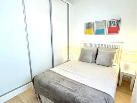 Piso en calle de la Flor, 21