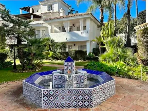 Chalet adosado en Urbanización Los Naranjos de Marbella, 34, La Dama de Noche-La Alzambra - Foto 2