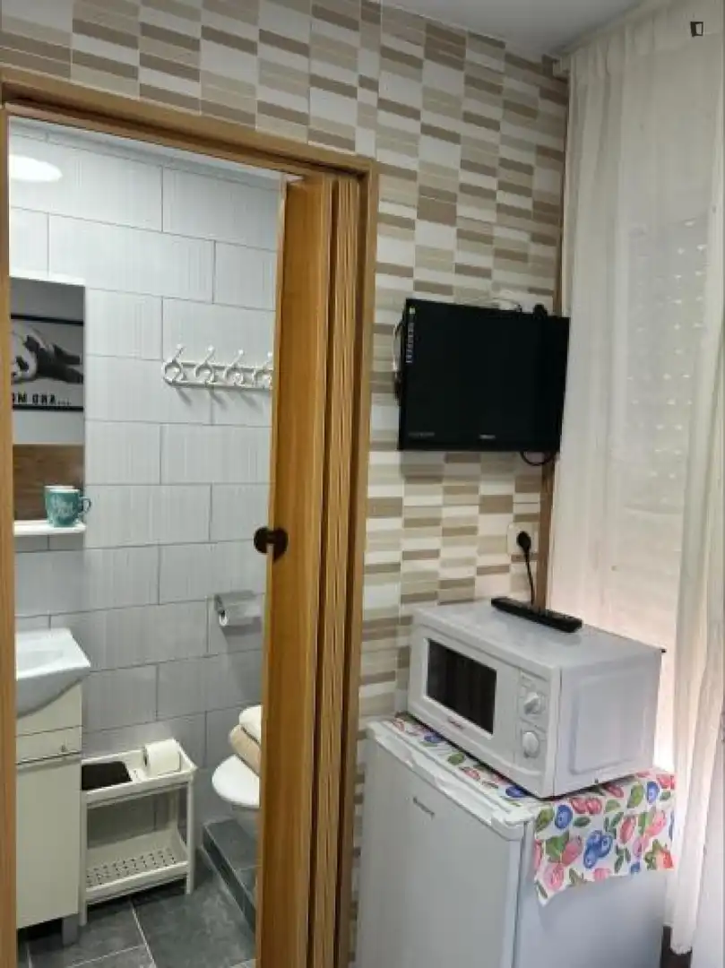 Estudio en L'Hospitalet de Llobregat - Foto 6