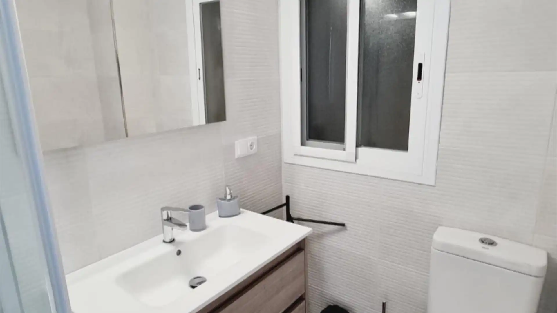 Piso en  Avenida de la Armada Española 18 - Foto 18