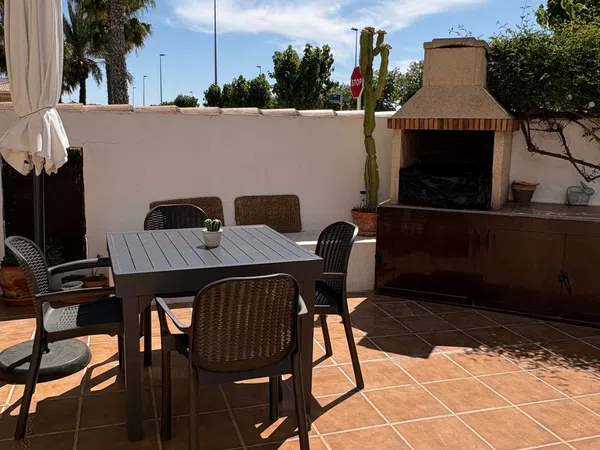 Chalet pareado en Avenida Comunidad Valenciana, 108, Pueblo Latino, Pueblo Latino - Foto 2