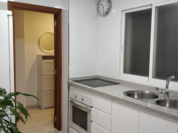 Piso en Calle de Demóstenes, 59, El Consul - El Romeral - Foto 2