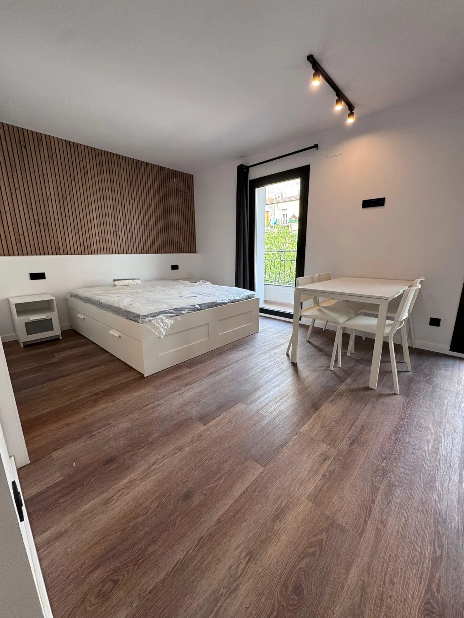 Estudio en avenida Prat de la Riba, 66 - Foto 3