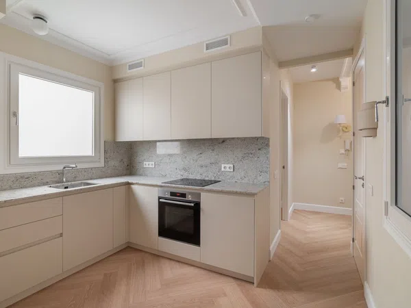 Piso en calle de Sardenya, 359