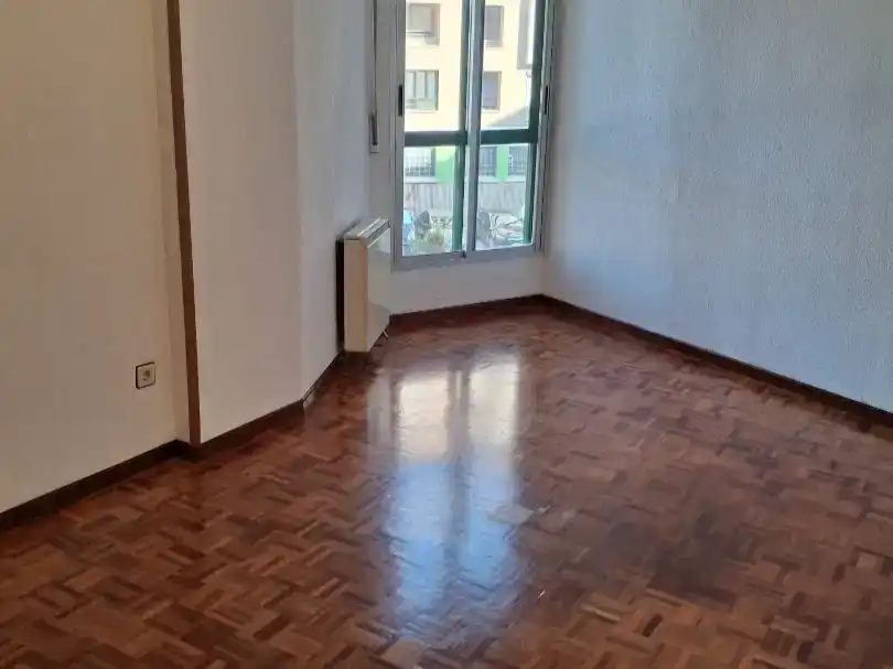 Piso en  Calle Ciudad de Haro 4 - Foto 9
