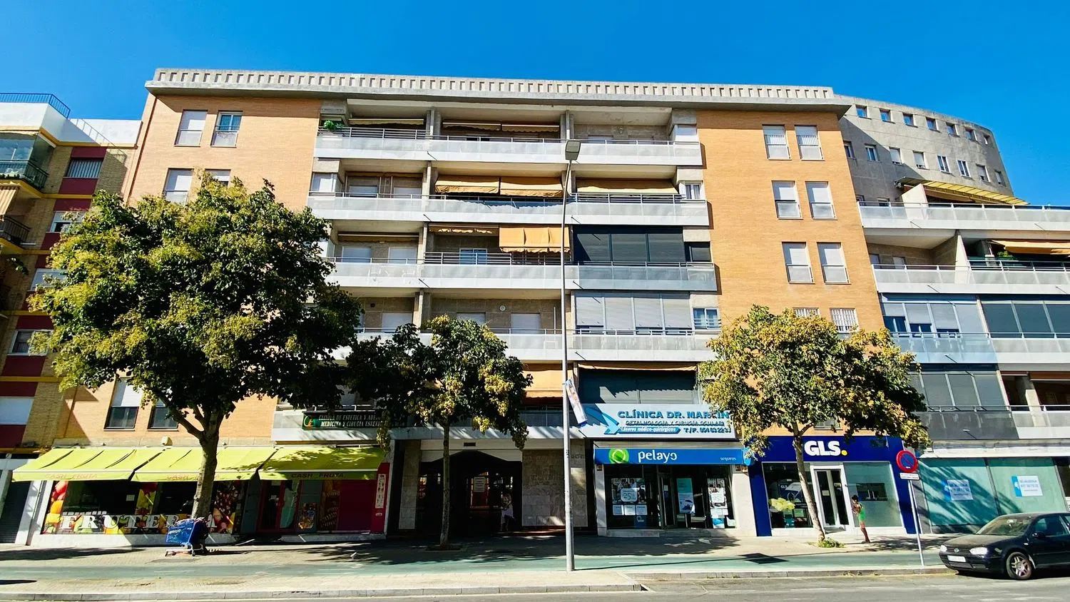 Piso en avenida de Ramón y Cajal, 41 - Foto 1
