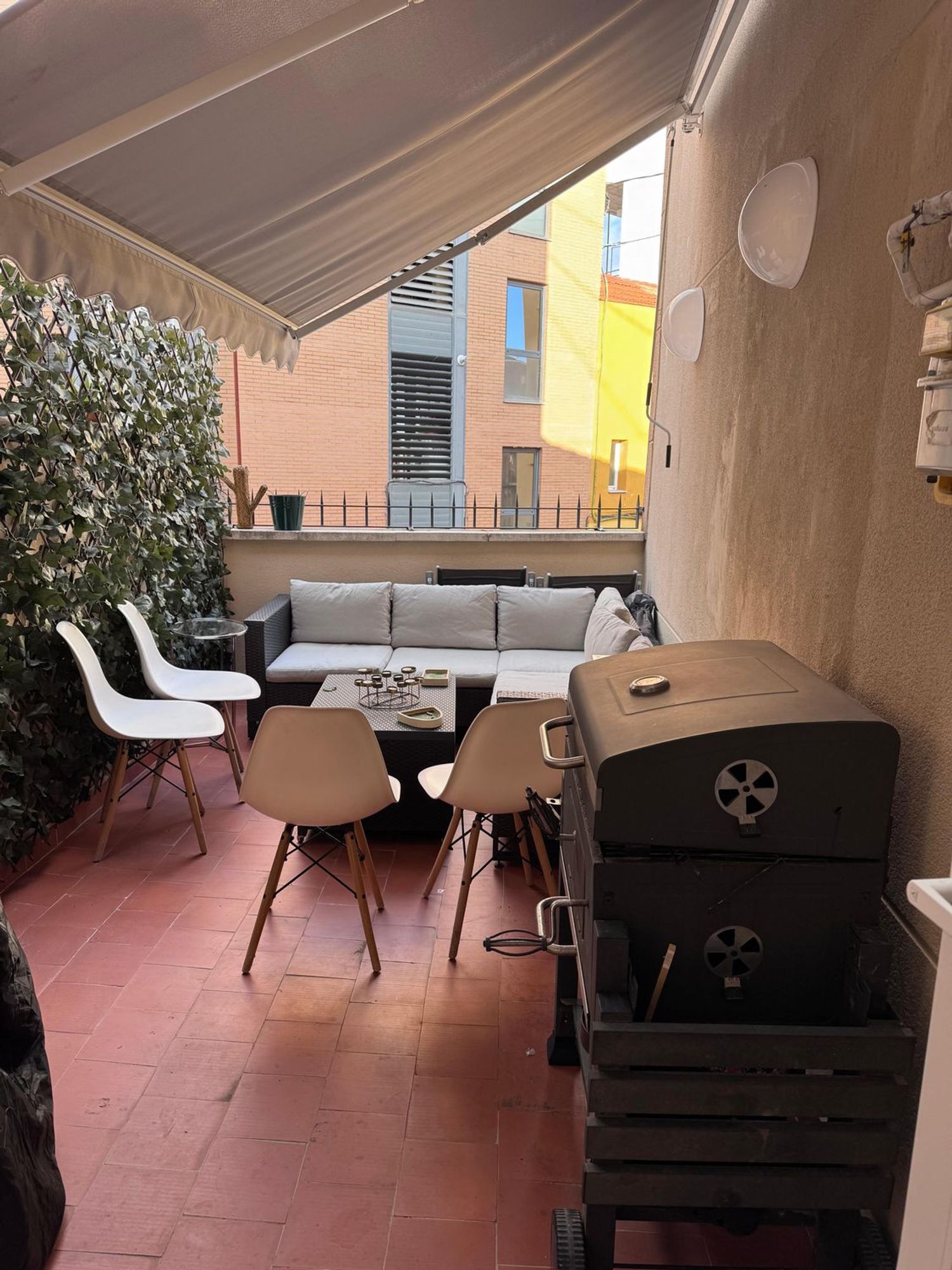 Piso en calle de Nuestra Señora del Carmen, 27 - Foto 1