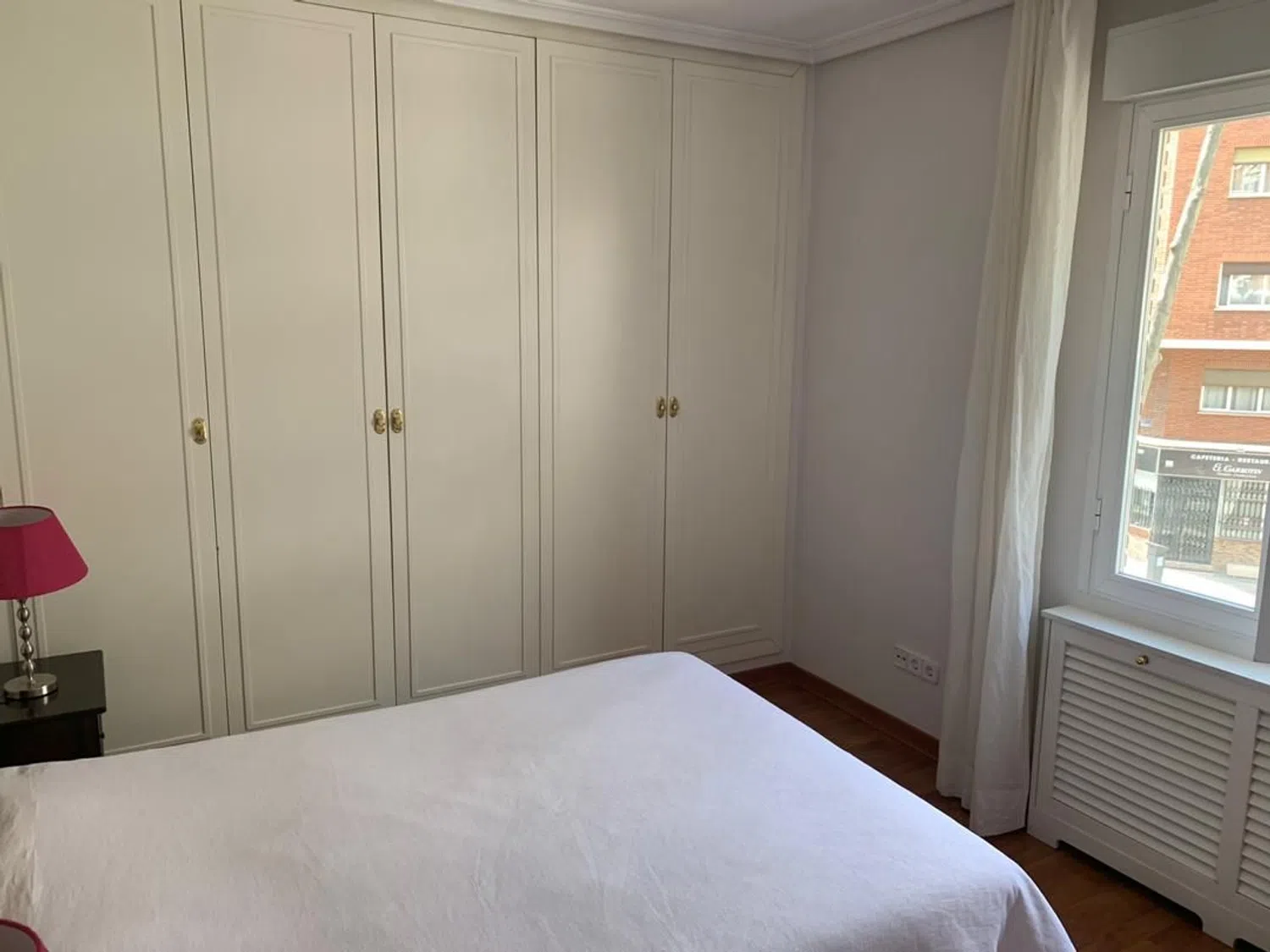 Piso en calle de la Infanta Mercedes, 16 - Foto 6