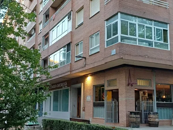 Piso en Calle Leonardo da Vinci, 5, Hospital - Nuevo Centro, Hospital - Nuevo Centro - Foto 2