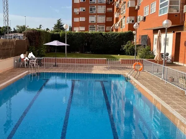 Piso en Barrio Tres Olivos - Valverde