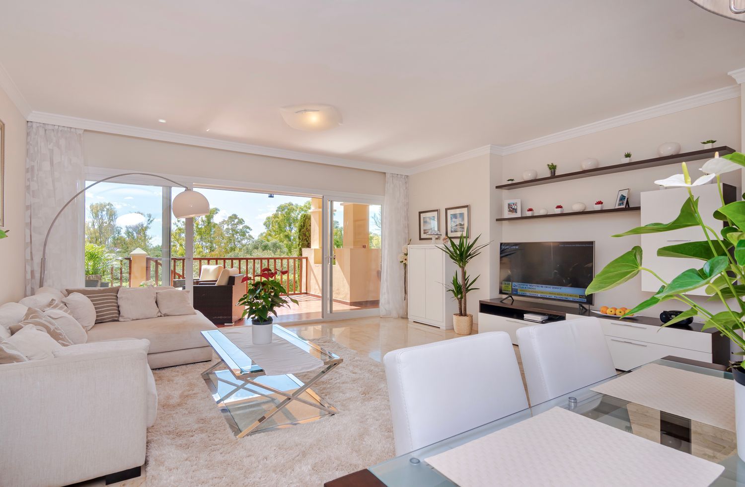 Piso en calle Pico Alcazaba, 15 - Foto 2