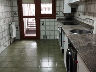 Piso en  Avenida de Valdecilla 27 - Foto 15