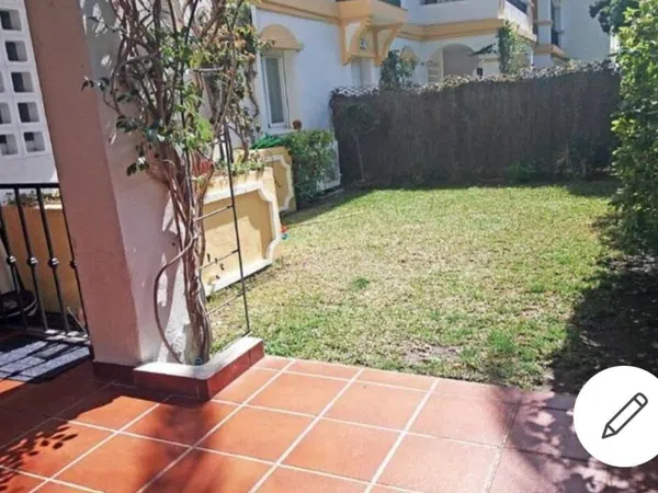 Piso en Bulevar Ashmawi, 1, La Carolina-Guadalpín - Foto 3