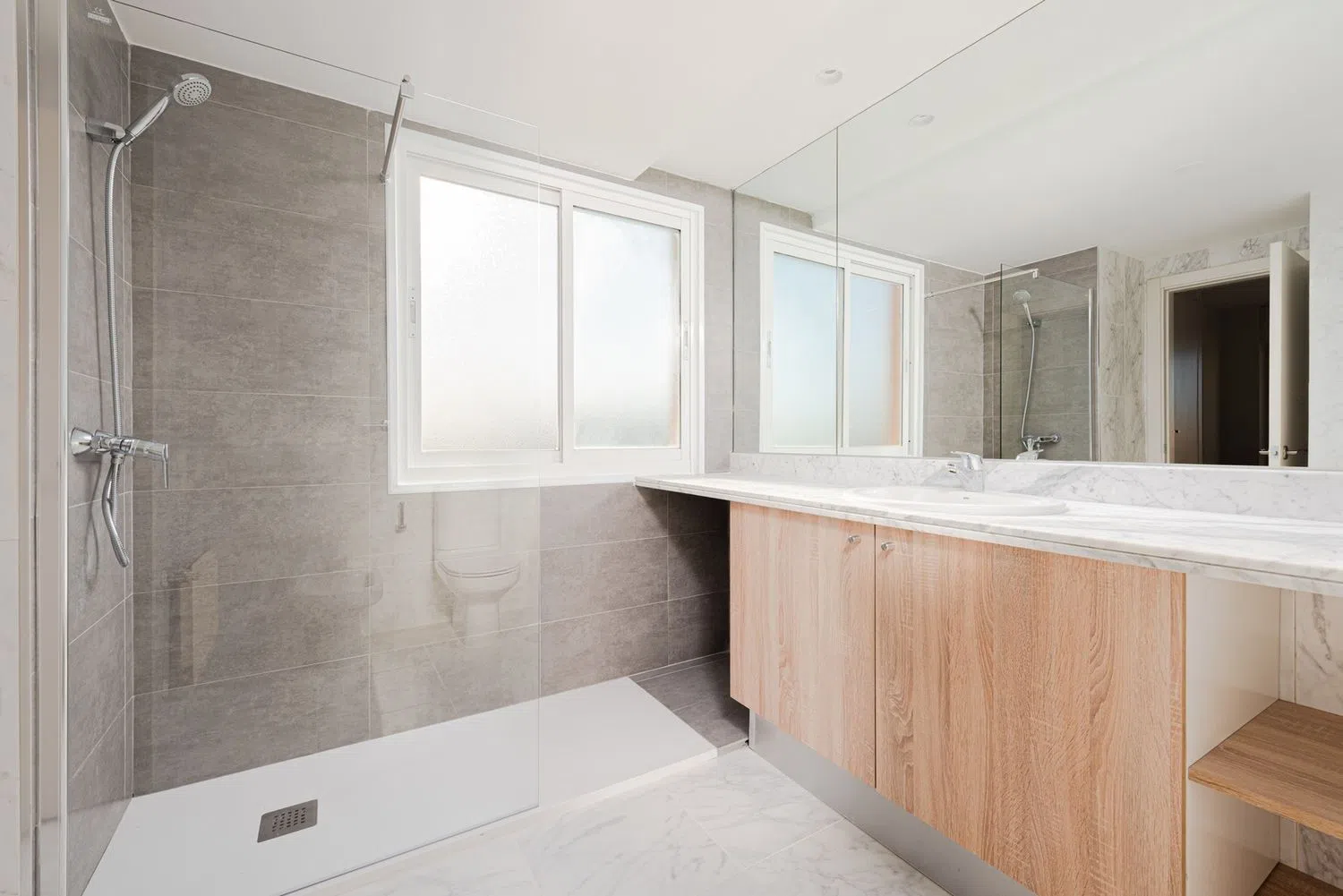 Piso en avenida del Papa Negro - Foto 13