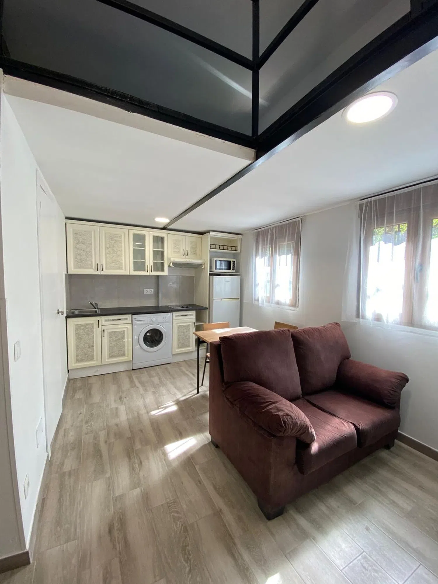 Estudio en calle de la Unanimidad, 61