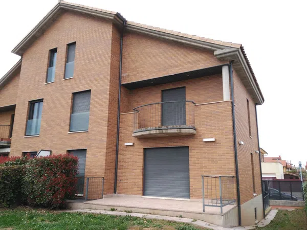Chalet adosado en Calle leza, 8 - Foto 2