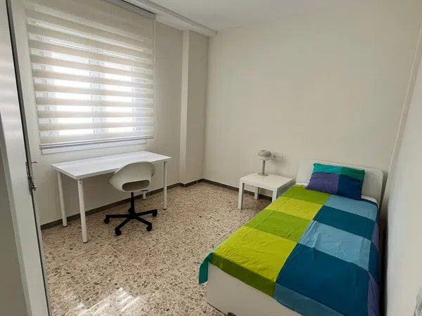Piso en Calle Azorín, 2, Altamira - Oliveros - Barrio Alto, Altamira - Oliveros - Barrio Alto - Foto 4