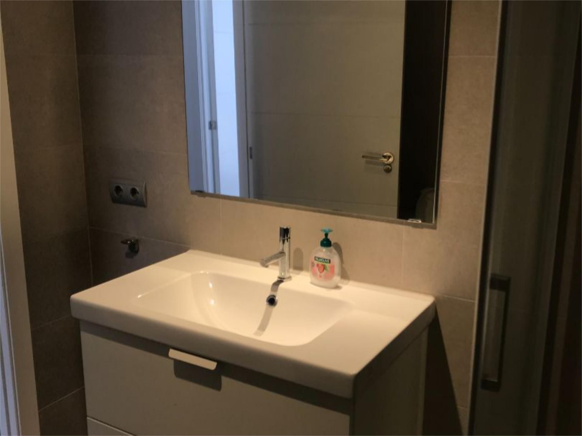 Piso en  Carrer de Pascual Ribot 1 - Foto 10