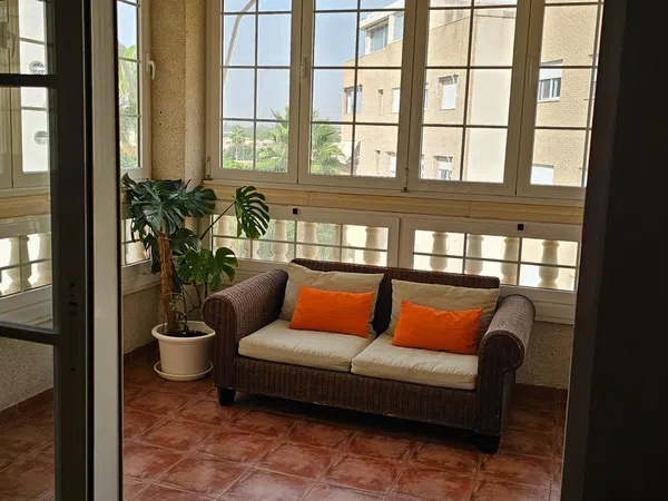 Piso en calle Britania, 31